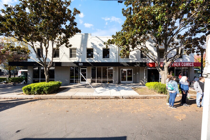 920 20th St, Sacramento, CA à vendre - Photo du bâtiment - Image 2 de 11