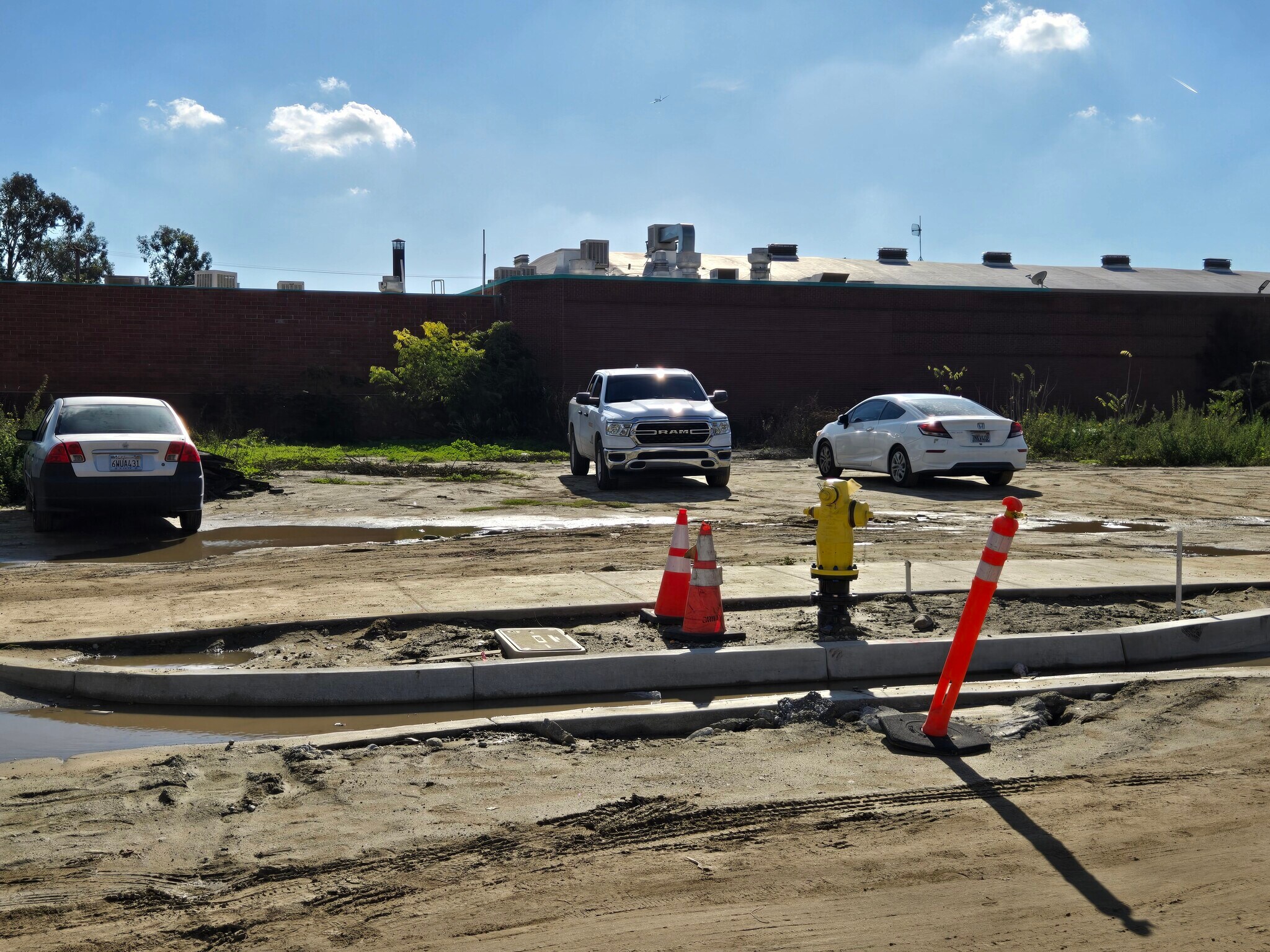 736 E Holt Blvd, Ontario, CA à vendre Photo principale- Image 1 de 8