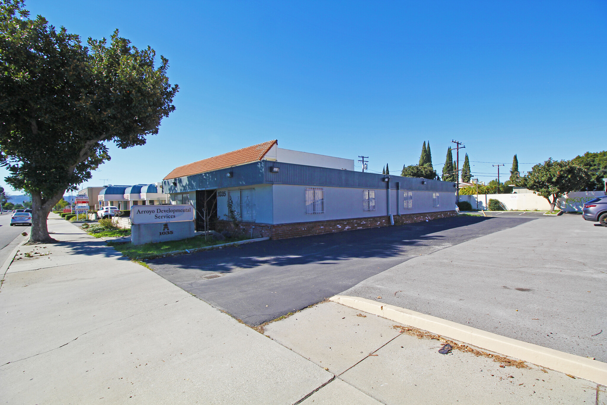 1035 S Glendora Ave, West Covina, CA à vendre Photo du bâtiment- Image 1 de 1