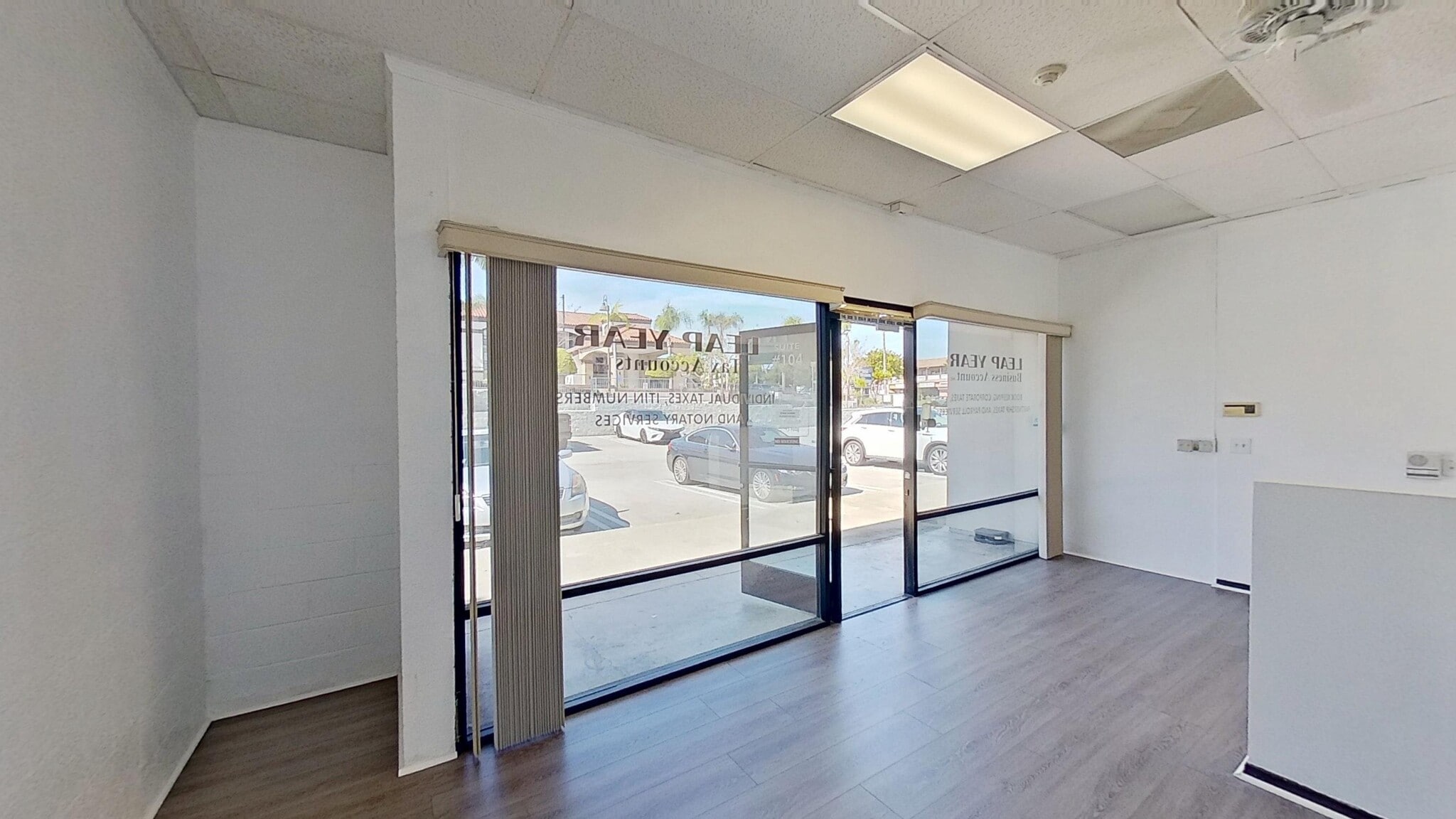 2772 Artesia Blvd, Redondo Beach, CA for lease Interior Photo- Image 1 of 13
