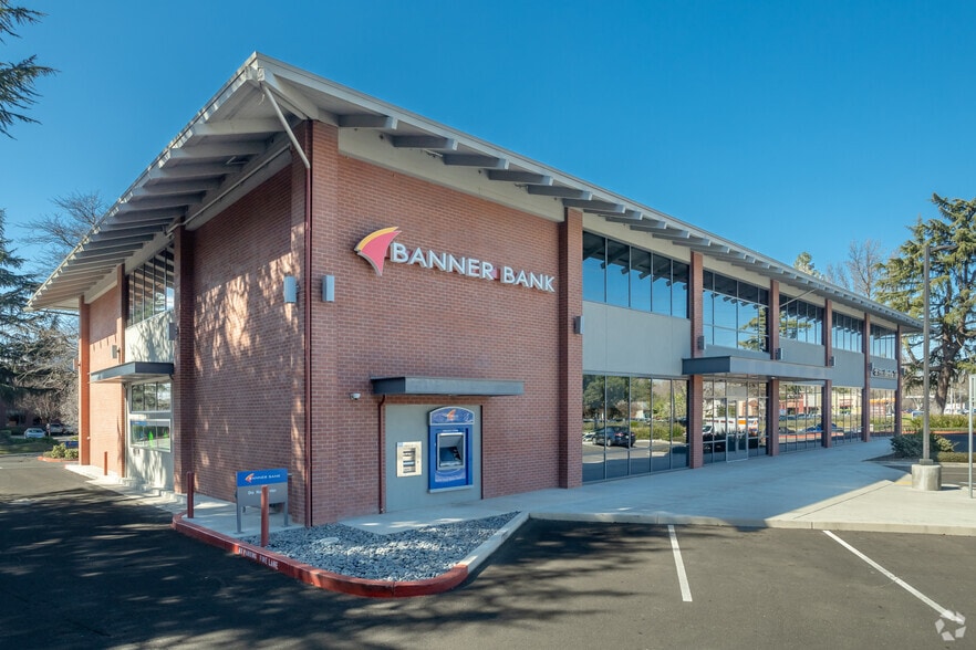 333 University Ave, Sacramento, CA for lease - Building Photo - Image 2 of 28