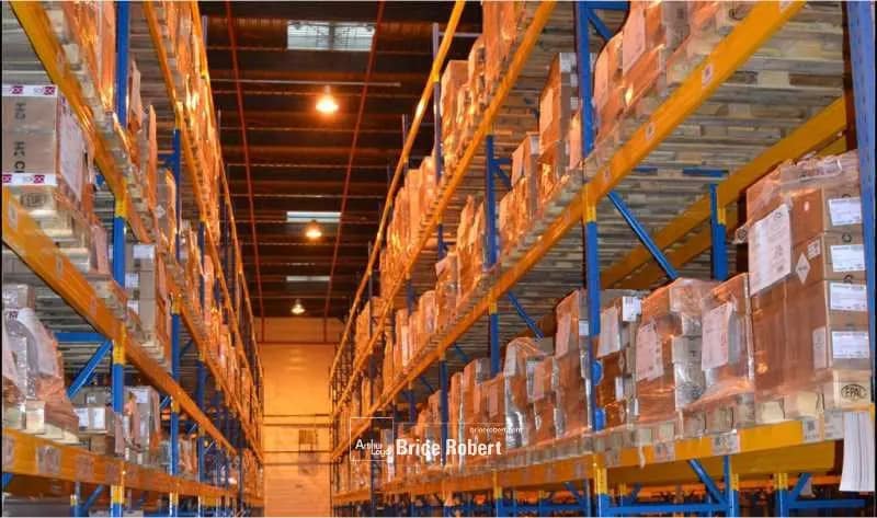 Industrial in Genas for lease Interior Photo- Image 1 of 1