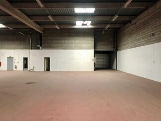 Plus de détails pour 13 Rue De La Perdrix, Tremblay-en-France - Plusieurs types d'espaces à louer