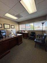 608 S Washington St, Naperville, IL à louer Photo intérieure- Image 2 de 4