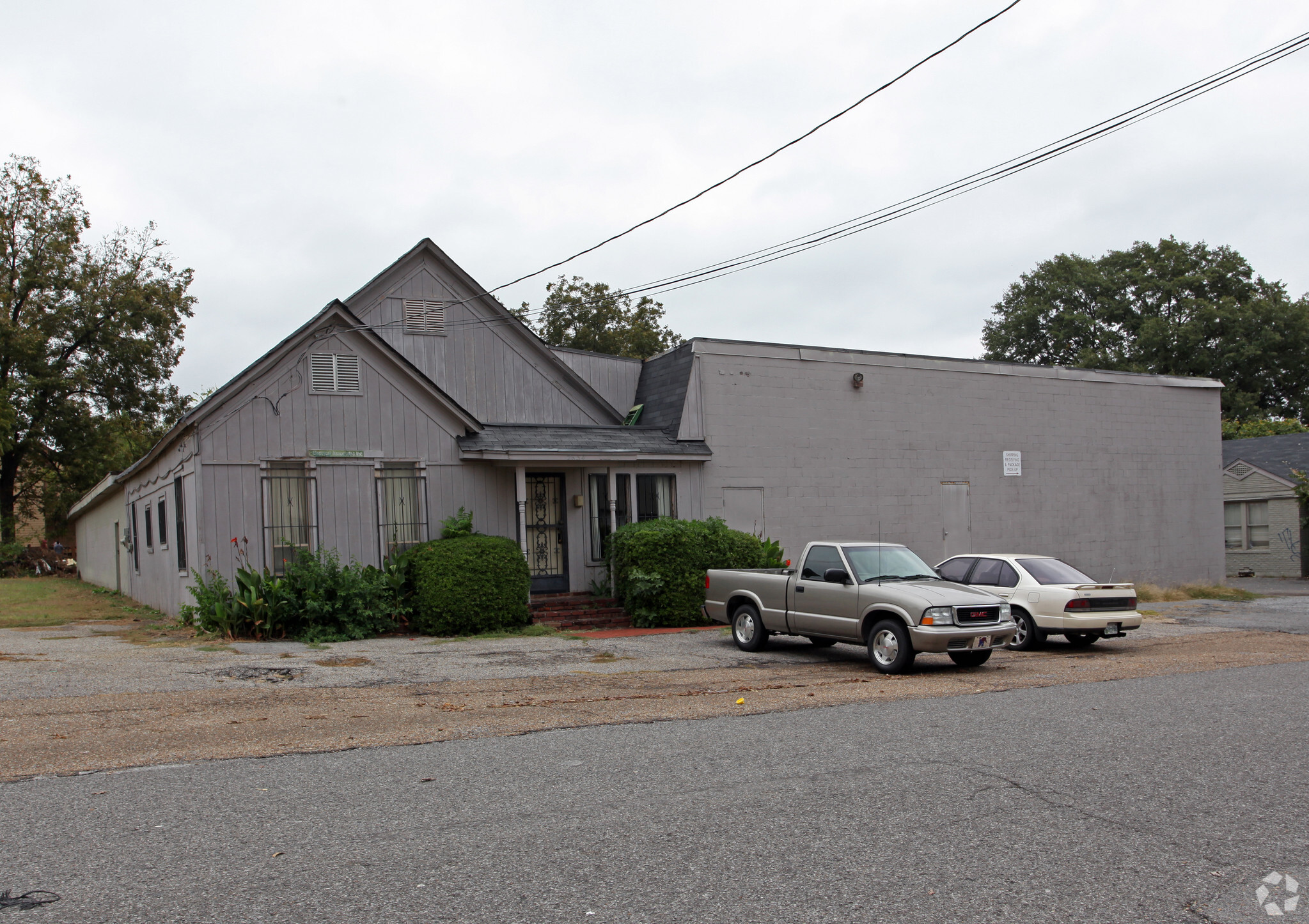 2634 Yale Ave, Memphis, TN for lease Primary Photo- Image 1 of 5