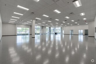 15124 Grand River Rd, Fort Worth, TX for lease Interior Photo- Image 2 of 13