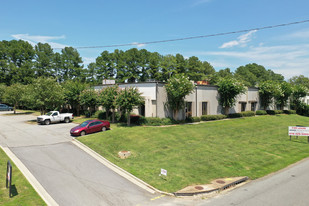 6433-6435 Warren Dr, Norcross GA - Entrepôt