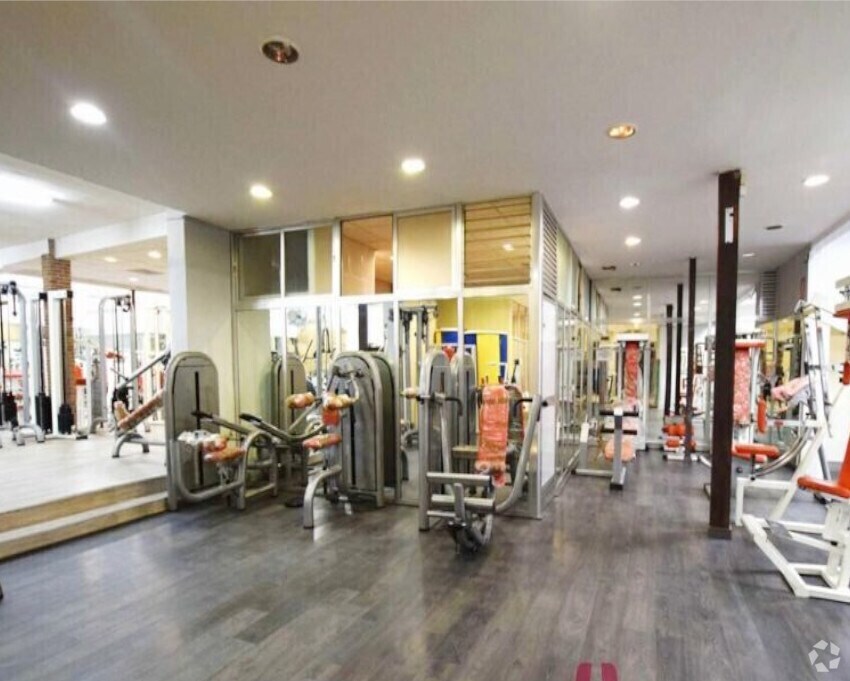 Fuenlabrada, MAD 28943 - - - Interior Photo - Image 2 of 2
