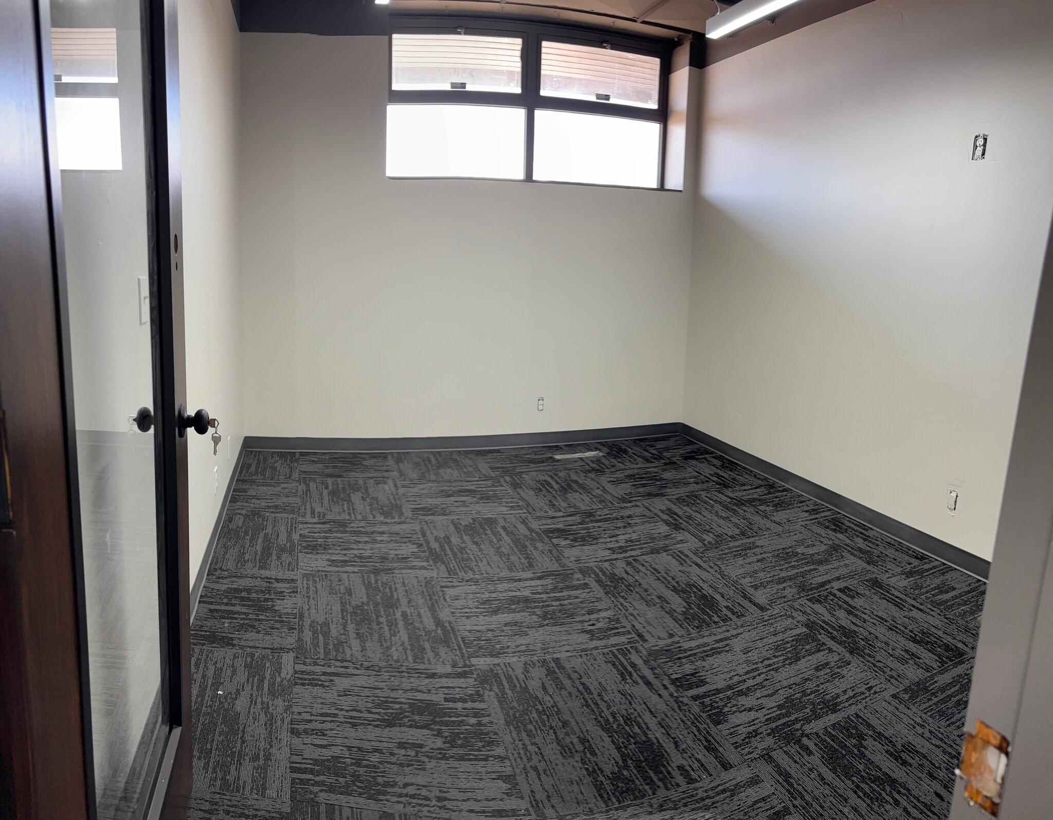 115 N Geneva Rd, Vineyard, UT for lease Interior Photo- Image 1 of 1
