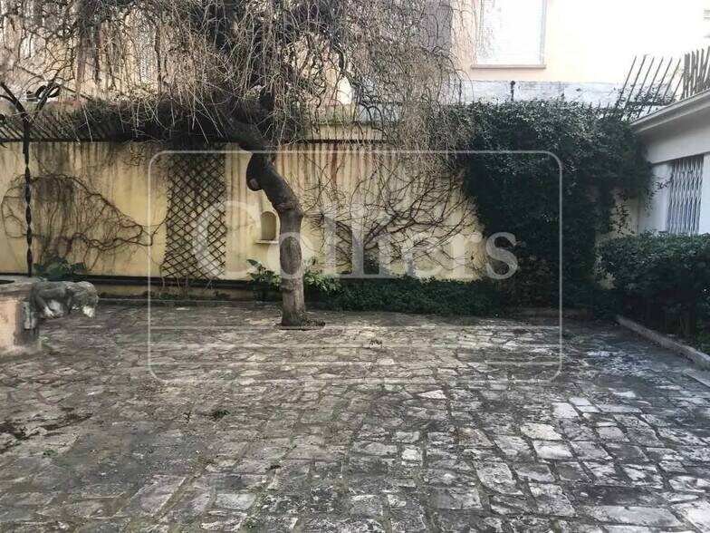 Bureau dans Marseille à louer - Photo du bâtiment - Image 2 de 12