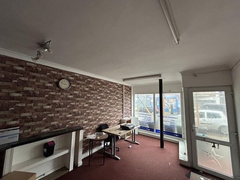 93 London Rd, Bexhill On Sea for lease - Interior Photo - Image 2 of 5