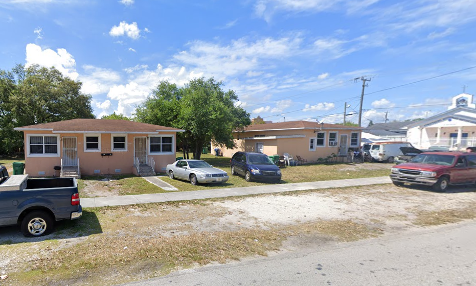 2400 NW 61st St, Miami, FL for sale - Primary Photo - Image 1 of 2