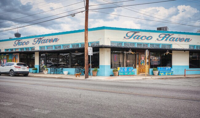More details for 1012-1032 S Presa St, San Antonio, TX - Retail for Lease