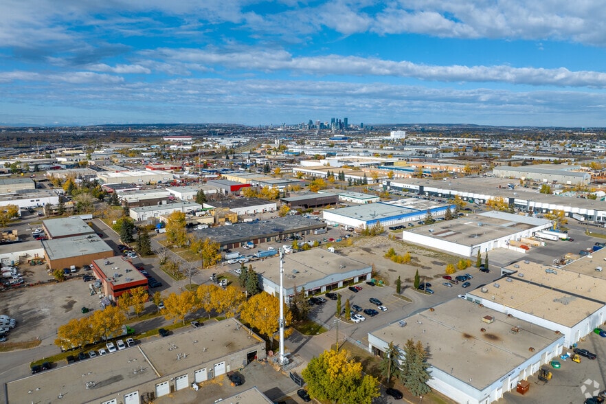 4316 64 Av, Calgary, AB for sale - Aerial - Image 2 of 7