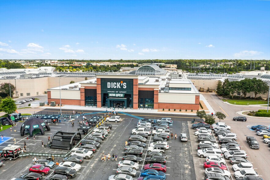 6501 Bluebonnet Blvd, Baton Rouge, LA à vendre - Photo du bâtiment - Image 3 de 6