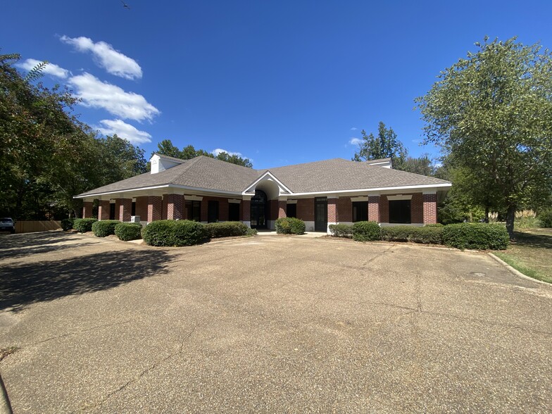 1050 Northpark Dr, Ridgeland, MS à louer - Photo du bâtiment - Image 1 de 20