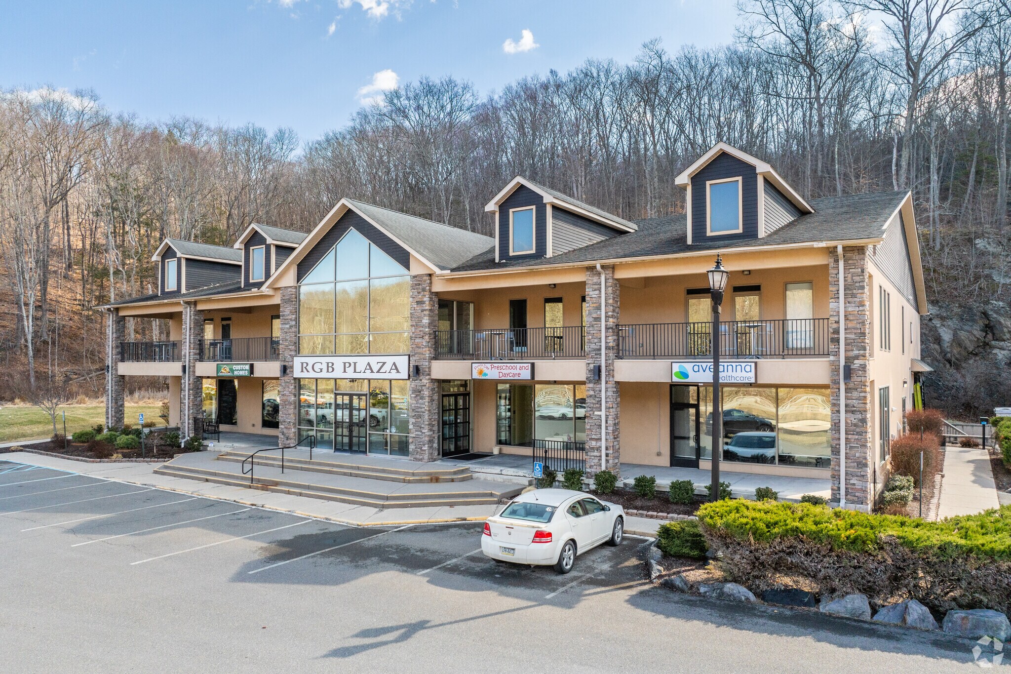 507 Seven Bridge Rd, East Stroudsburg, PA for lease Building Photo- Image 1 of 10