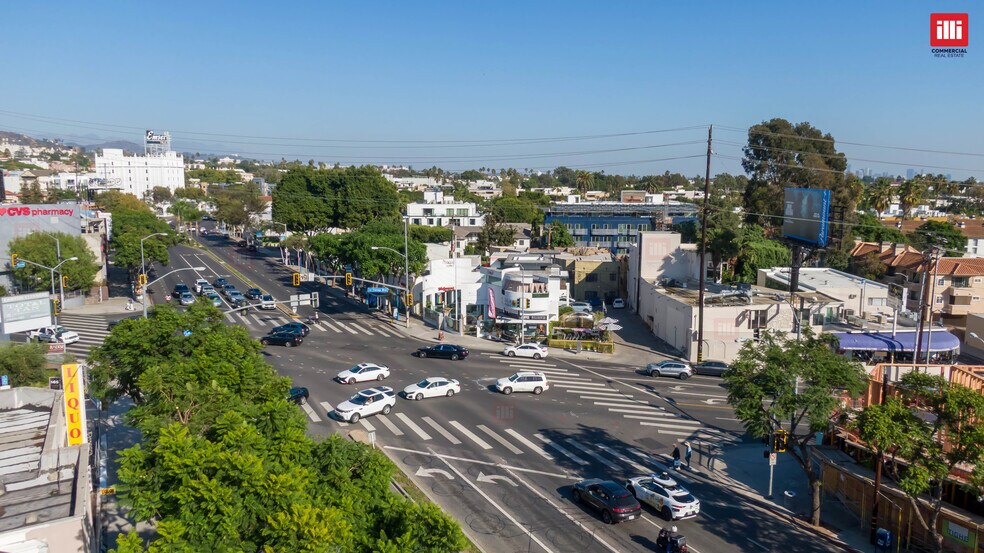 8490 Santa Monica Blvd, West Hollywood, CA à louer - Photo du bâtiment - Image 2 de 6