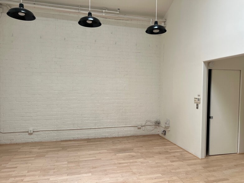 3431 Wesley St, Culver City, CA for lease - Building Photo - Image 3 of 14