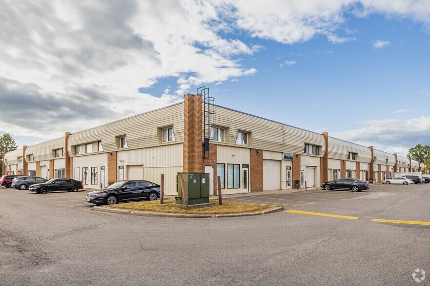 5450 Canotek Rd, Ottawa, ON à louer - Photo du bâtiment - Image 2 de 3