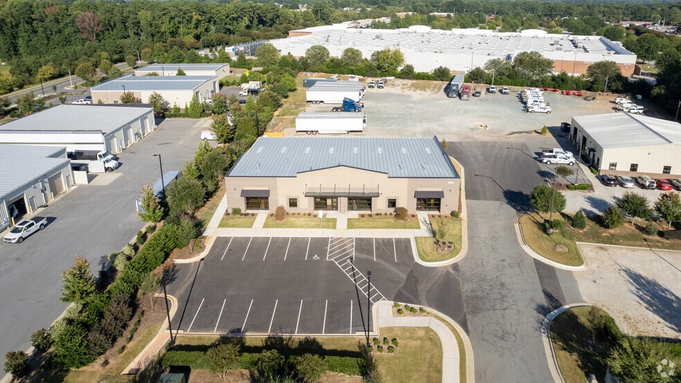3125 Garner Station Blvd, Raleigh, NC for lease - Building Photo - Image 2 of 4