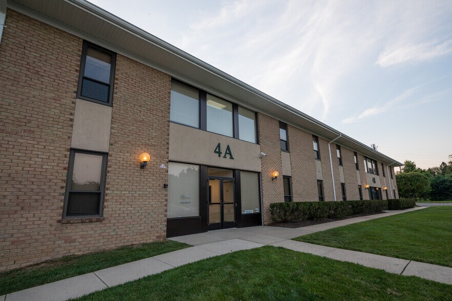 186 Princeton Hightstown Rd, West Windsor, NJ à louer - Photo du bâtiment - Image 3 de 3