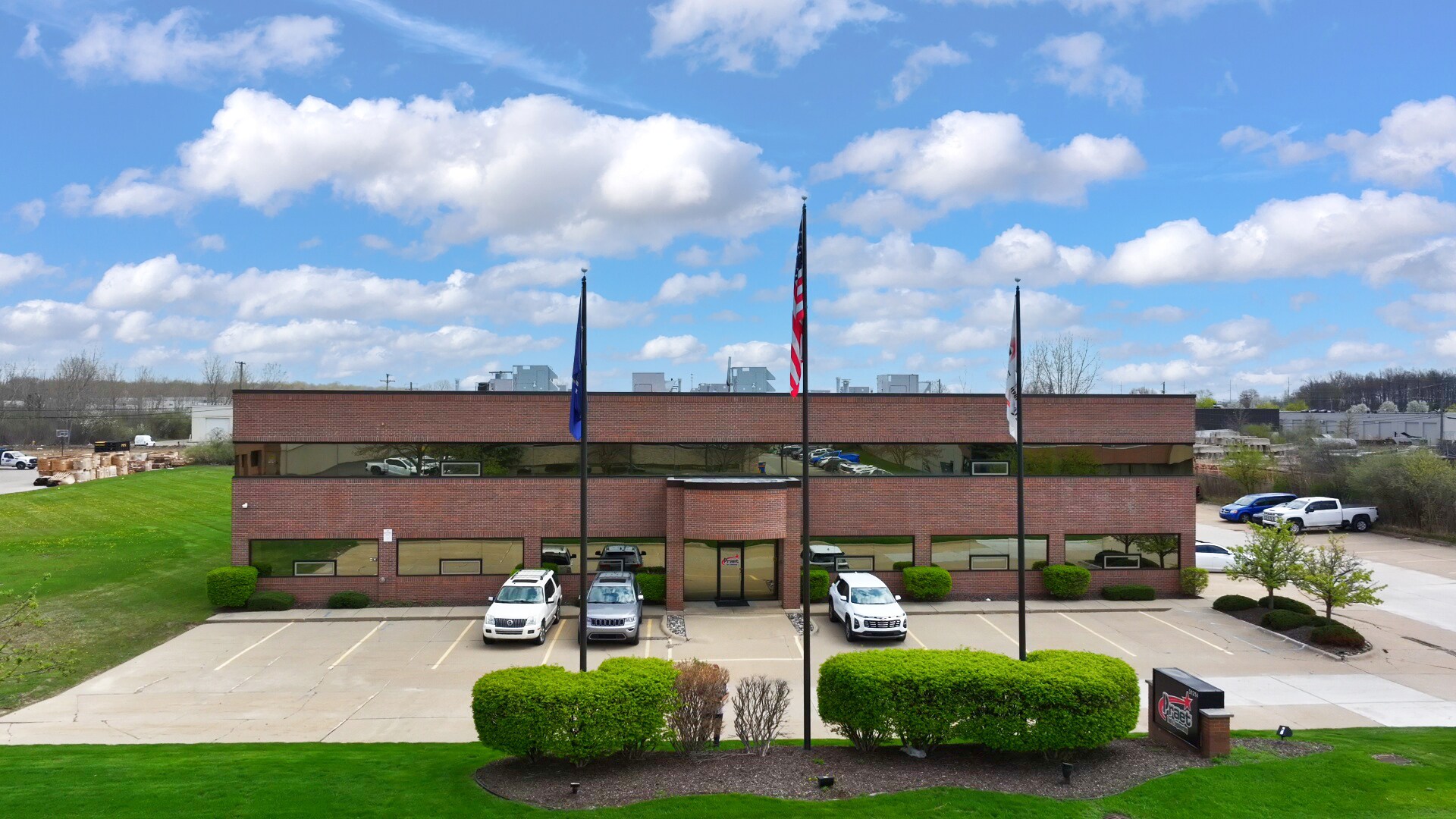 51214 Industrial Dr, Macomb, MI à vendre Photo principale- Image 1 de 49