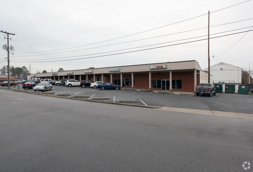 3319 Raeford Rd, Fayetteville, NC for lease - Building Photo - Image 3 of 3