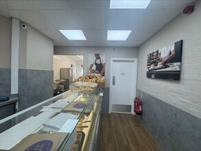 1-5 Baker St, Weybridge à louer Photo intérieure- Image 2 de 6