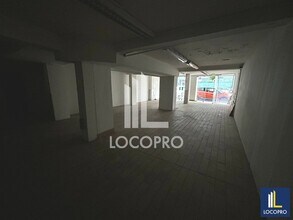 Retail in Cannes for sale Interior Photo- Image 1 of 4