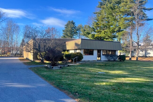 More details for 128 Commerce St, Williston, VT - Industrial for Lease