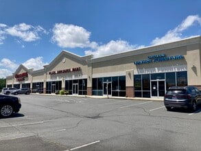 11523 Carolina Place Pky, Pineville, NC for sale Building Photo- Image 2 of 8