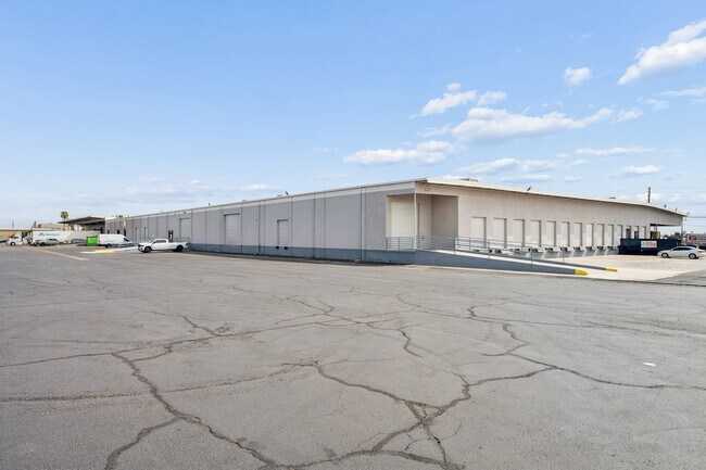 Plus de détails pour 6065 Polaris Ave, Las Vegas, NV - Industriel à louer