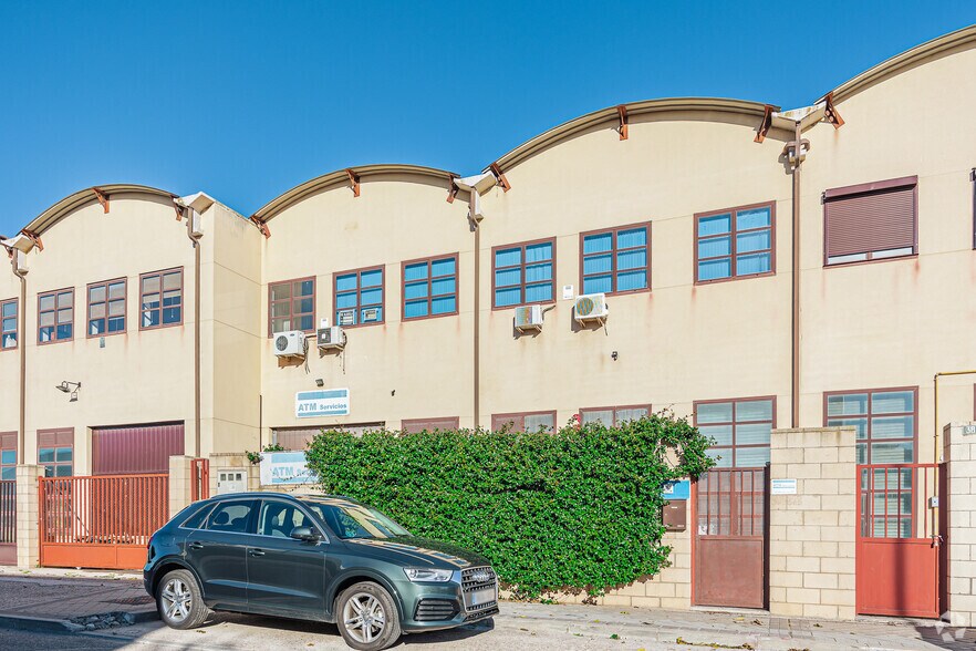 Calle Meridiano, 40, Torrejón de Ardoz, Madrid à vendre - Photo du bâtiment - Image 2 de 2