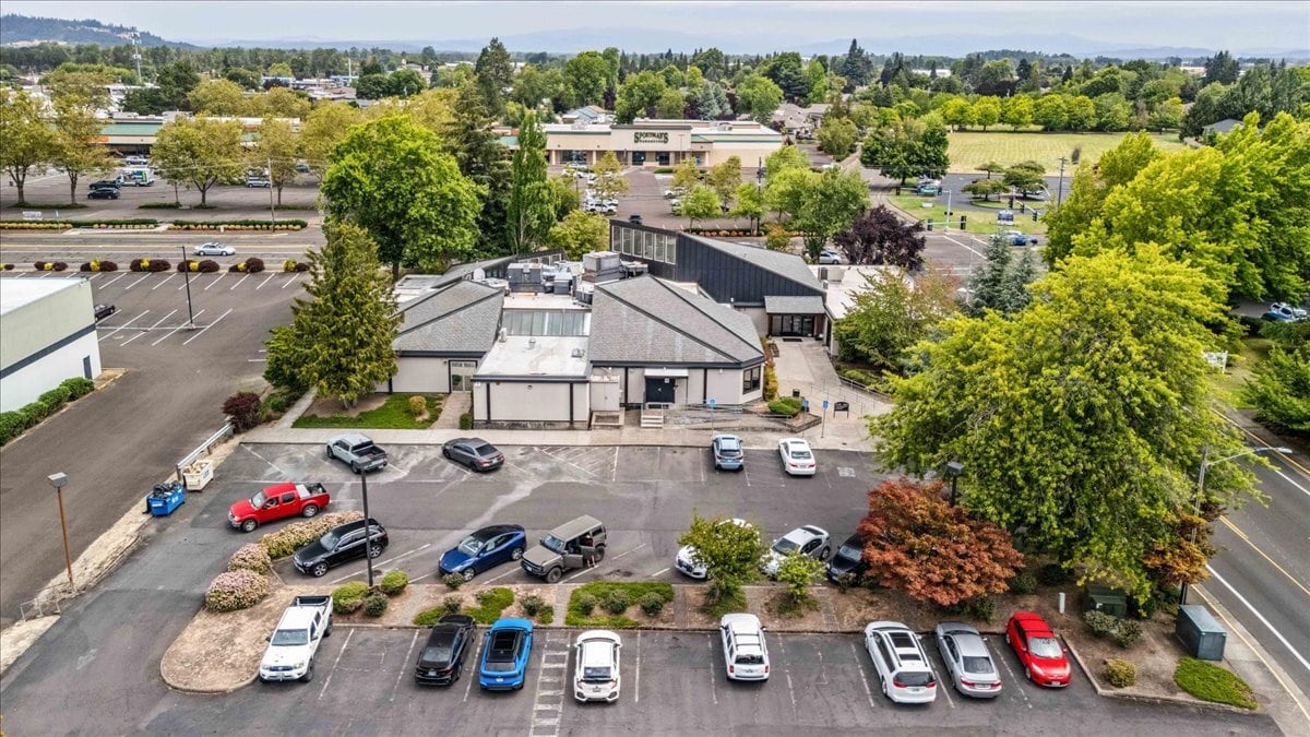 1390 Waverly Dr SE, Albany, OR for lease Building Photo- Image 1 of 32