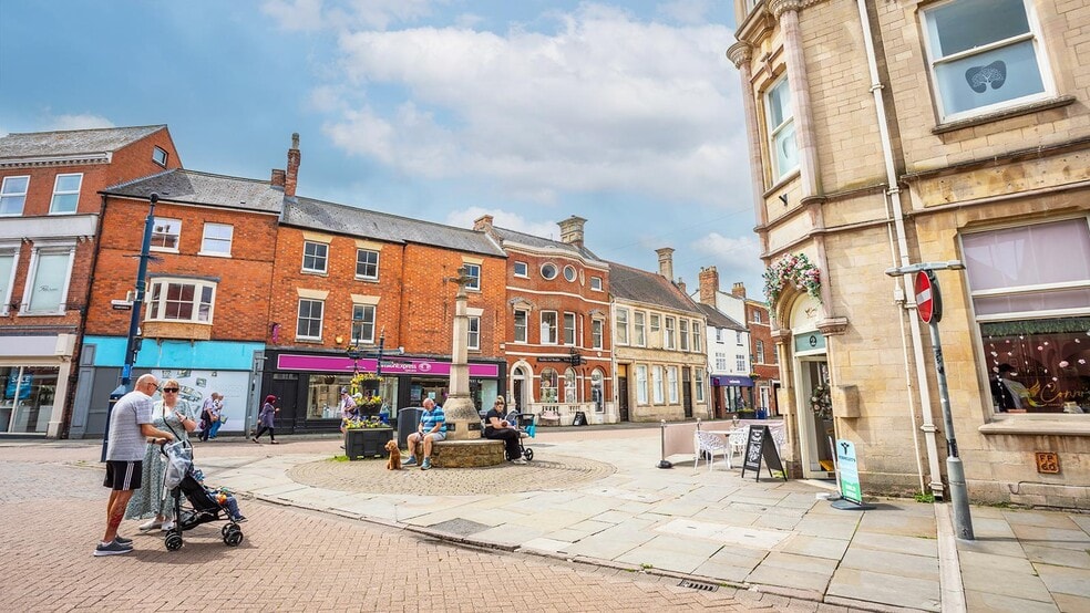 7 High St, Melton Mowbray for sale - Building Photo - Image 3 of 5