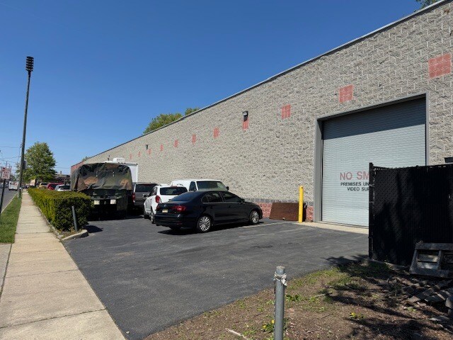 3-35 Banta Pl, Fair Lawn, NJ à louer - Photo du bâtiment - Image 2 de 6