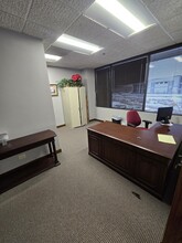 1175 Corporate Woods Pkwy, Vernon Hills, IL for lease Interior Photo- Image 1 of 2