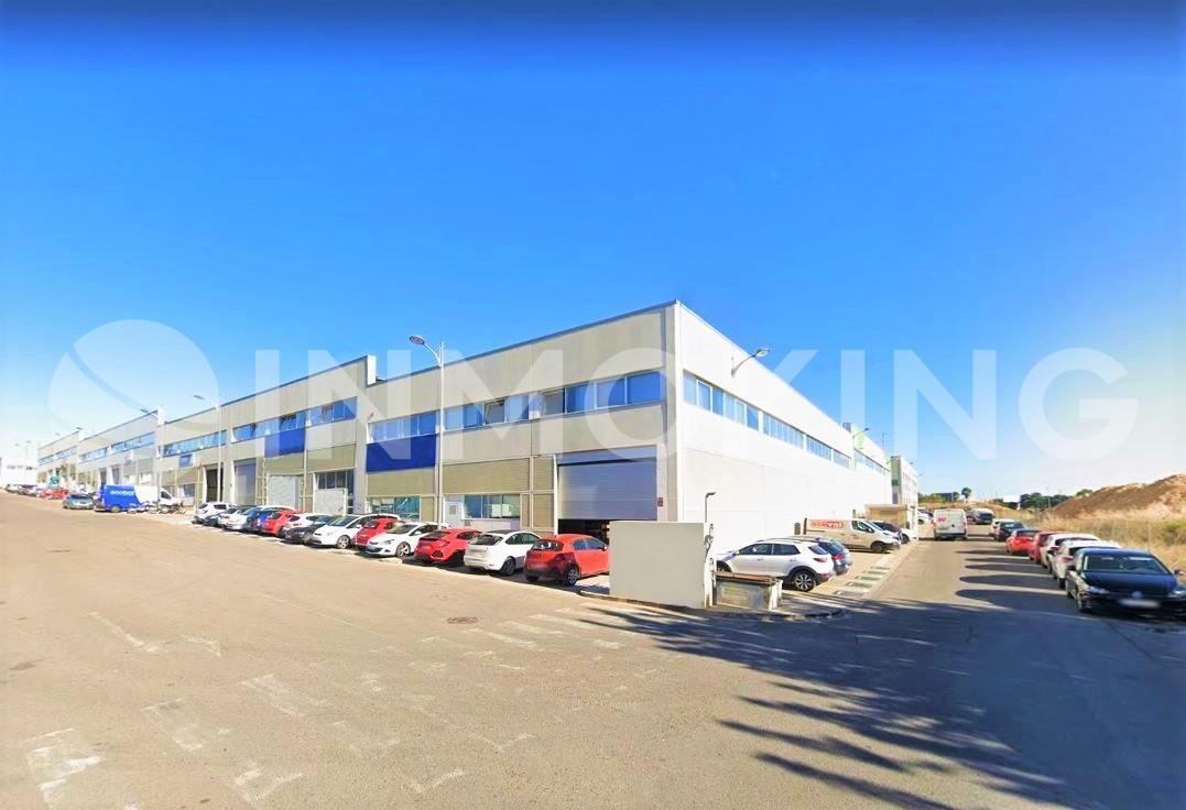 Industrial in Paterna, Valencia for lease Building Photo- Image 1 of 4