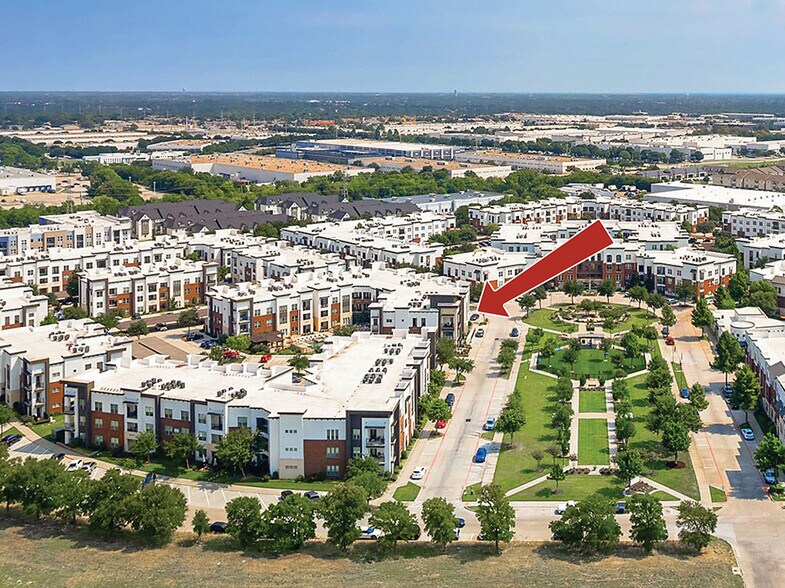 380 Vista Court Dr, Plano, TX à louer - Photo du bâtiment - Image 1 de 17