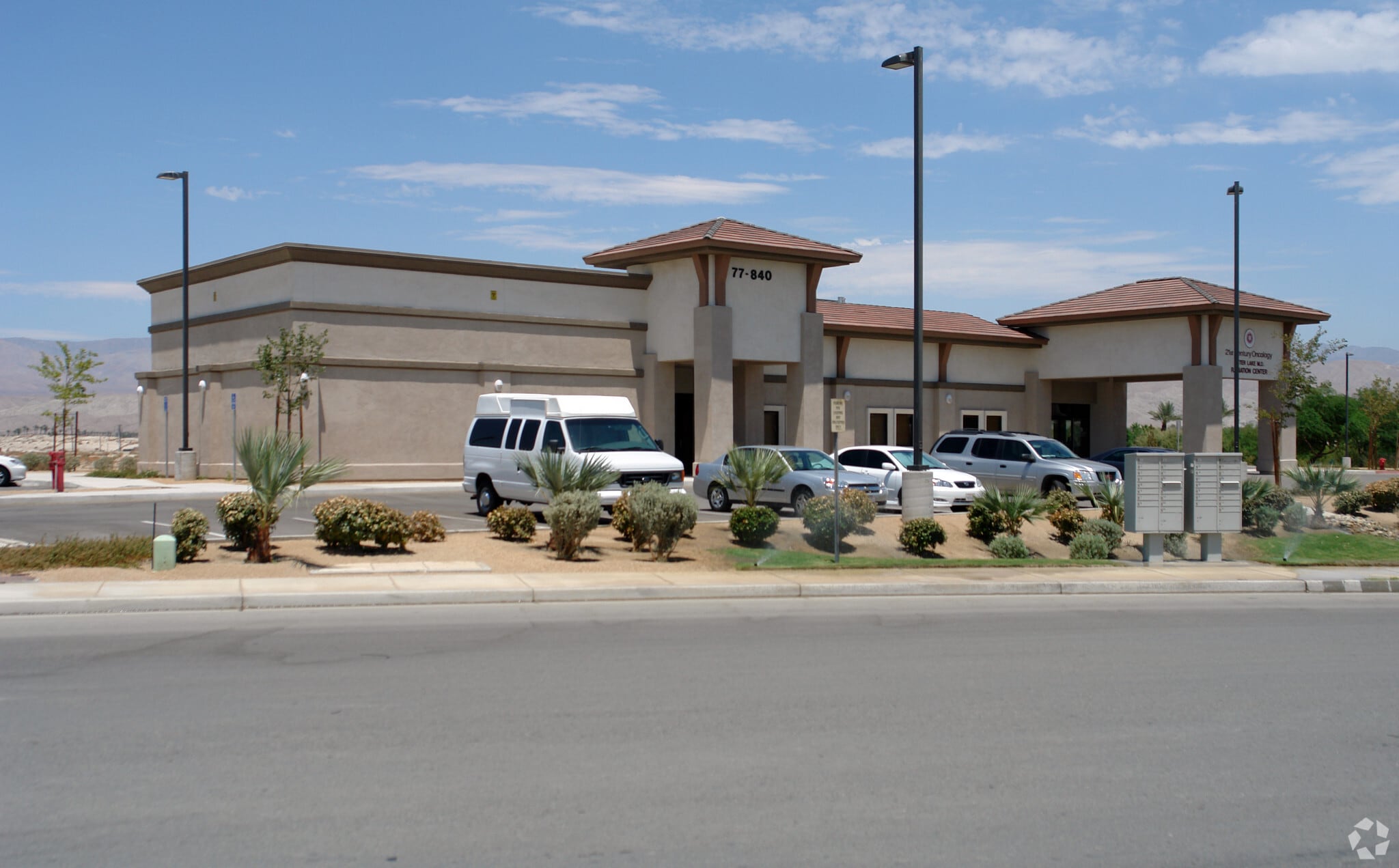 77840 Flora Rd, Palm Desert, CA for sale Primary Photo- Image 1 of 7