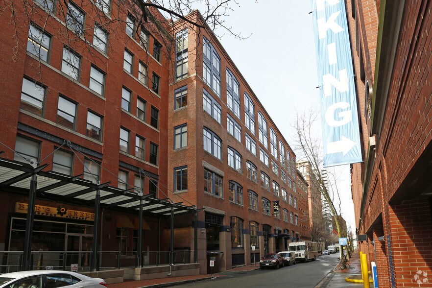 24 Farnsworth St, Boston, MA à louer - Photo du bâtiment - Image 1 de 2