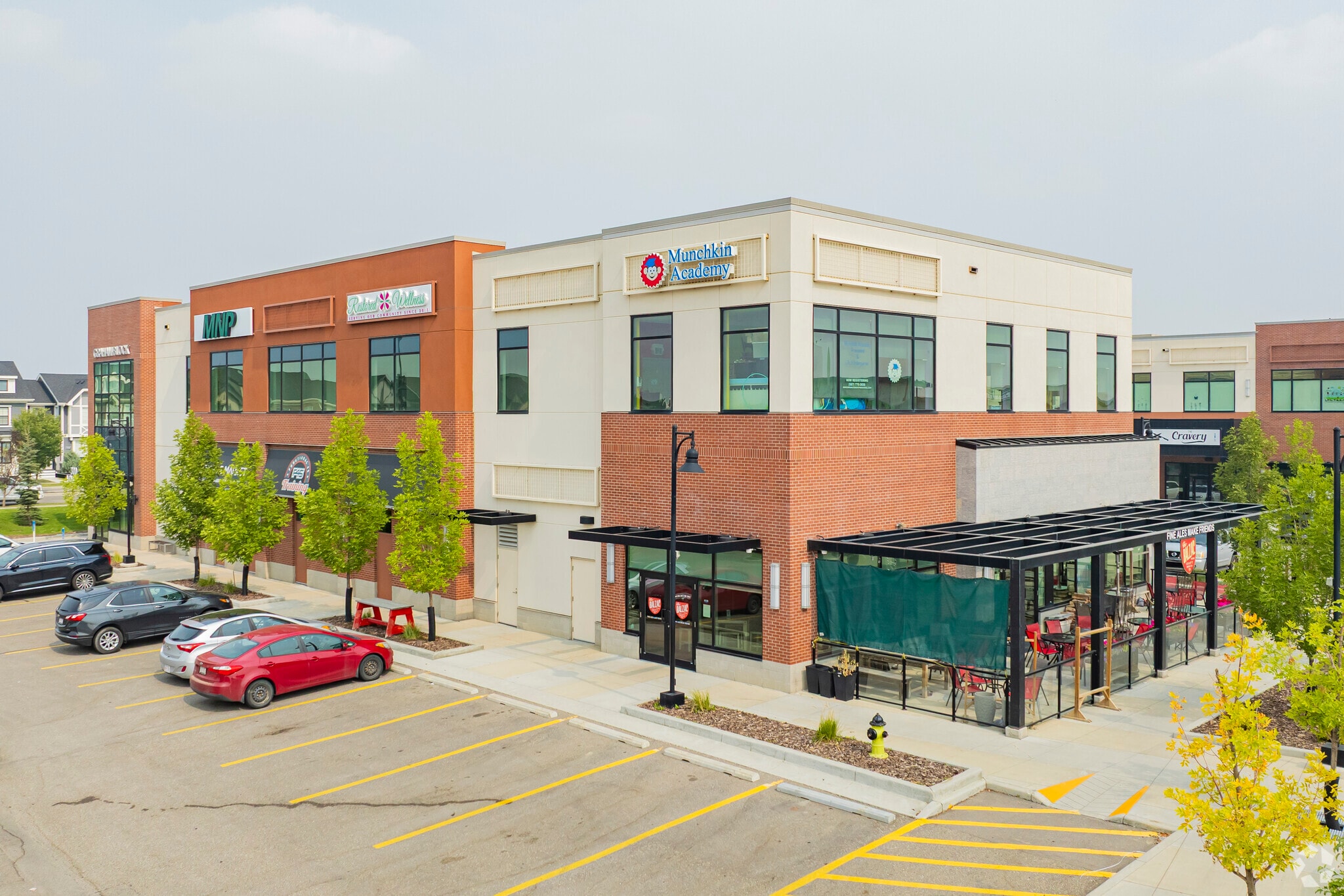 401 Cooper's Blvd SW, Airdrie, AB for lease Primary Photo- Image 1 of 4