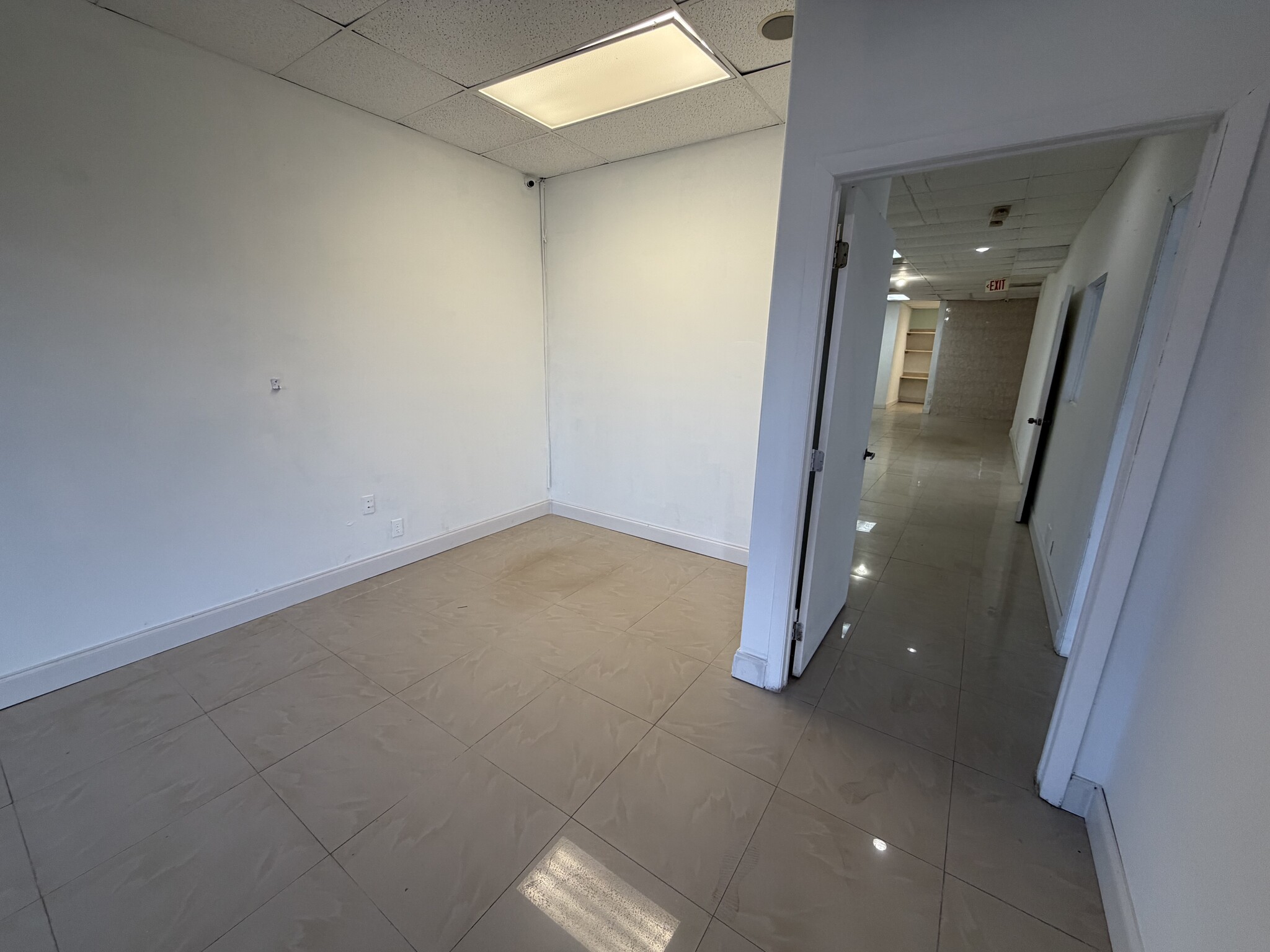 3800-3868 N University Dr, Sunrise, FL for lease Interior Photo- Image 1 of 7