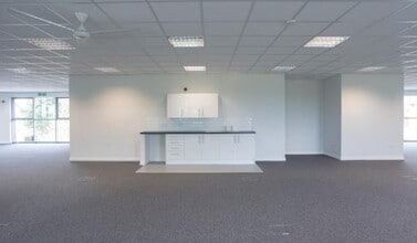 Calvin St, Bolton for lease Interior Photo- Image 1 of 3