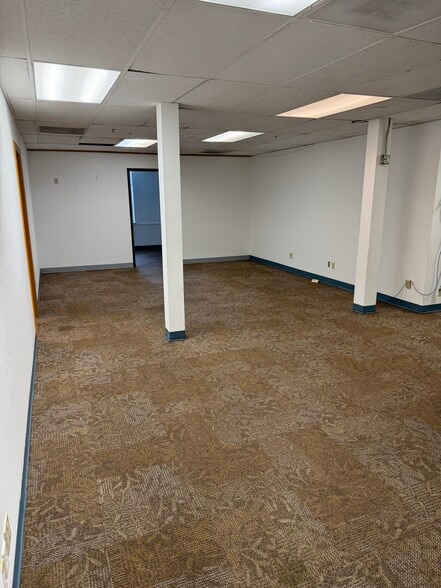 1120 SE Main St, Portland, OR à louer - Photo intérieure - Image 3 de 7