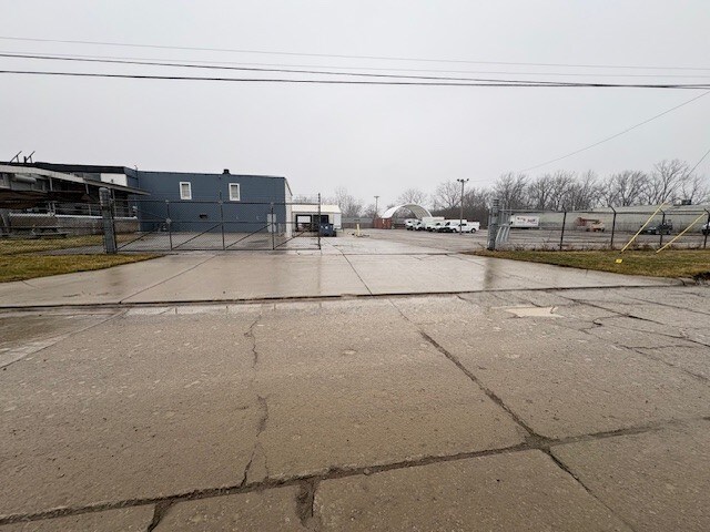 1820 Iowa Ave, Lorain, OH à vendre - Photo du bâtiment - Image 2 de 16
