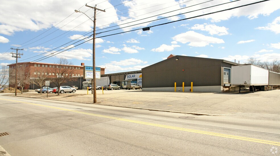 121 Valley St, Manchester, NH à vendre - Photo principale - Image 2 de 30