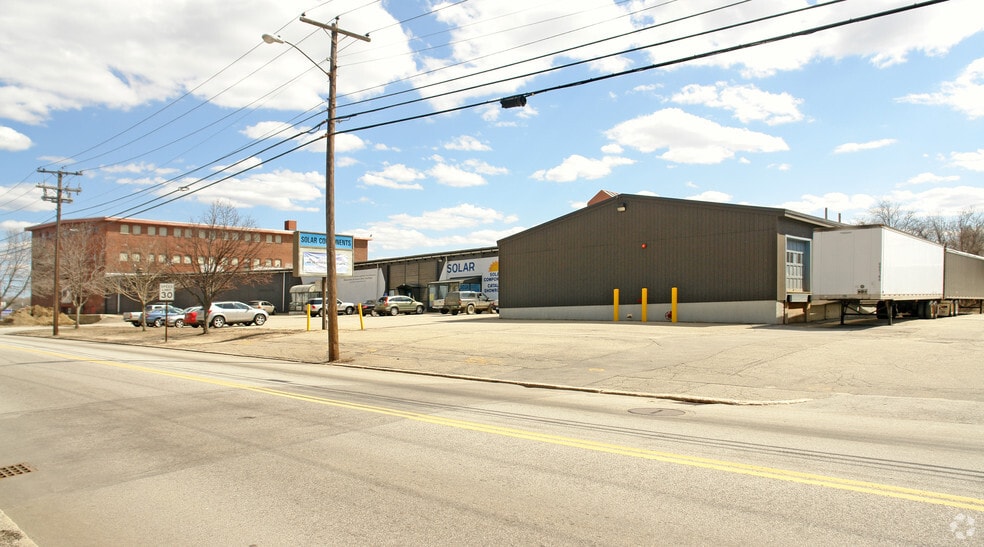 121 Valley St, Manchester, NH for sale - Primary Photo - Image 2 of 30