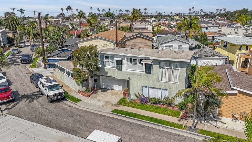 1521 Marine Ave, Seal Beach, CA à vendre - Photo du bâtiment - Image 2 de 25